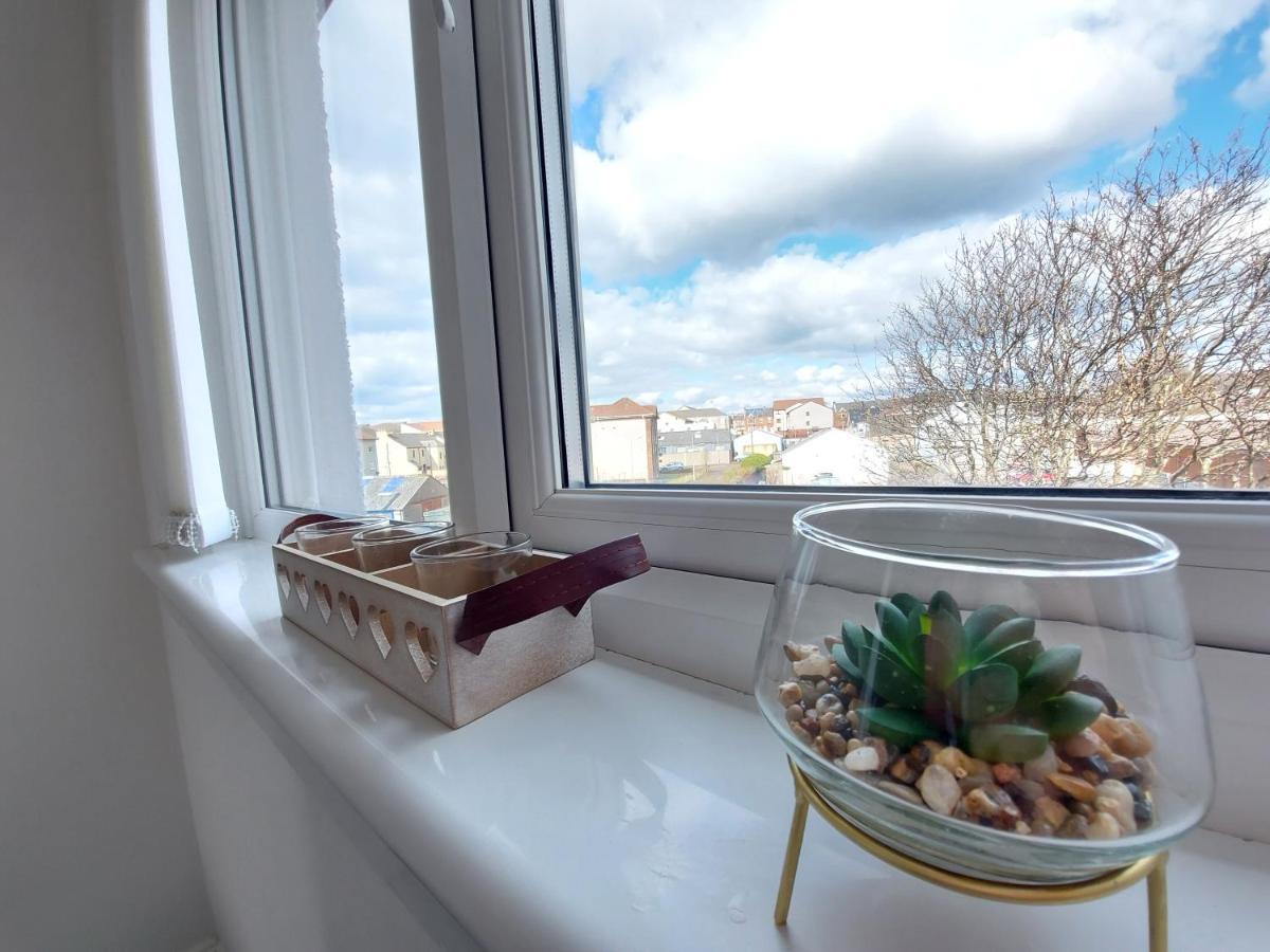 Teddy Bears' 3-Bedroom Maisonette Saltcoats Bagian luar foto